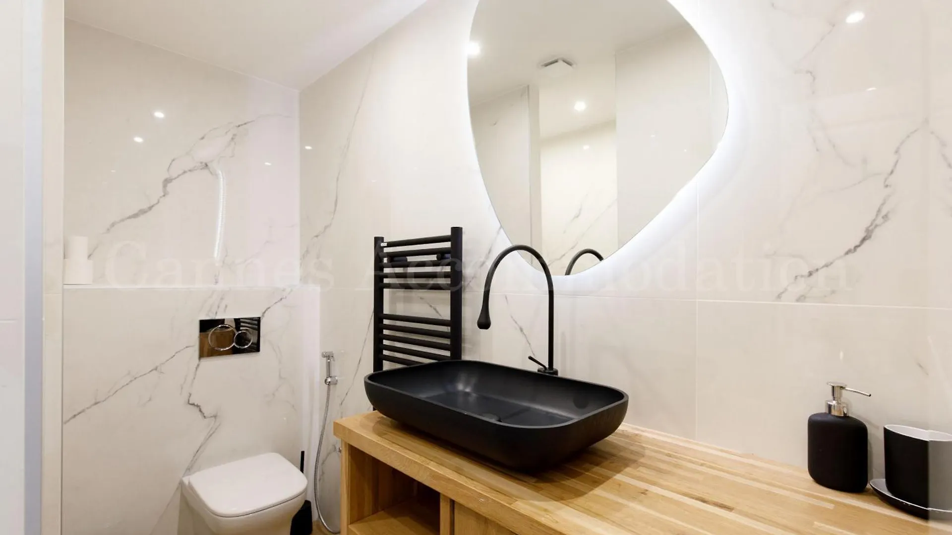 Kiss Apartment Cannes